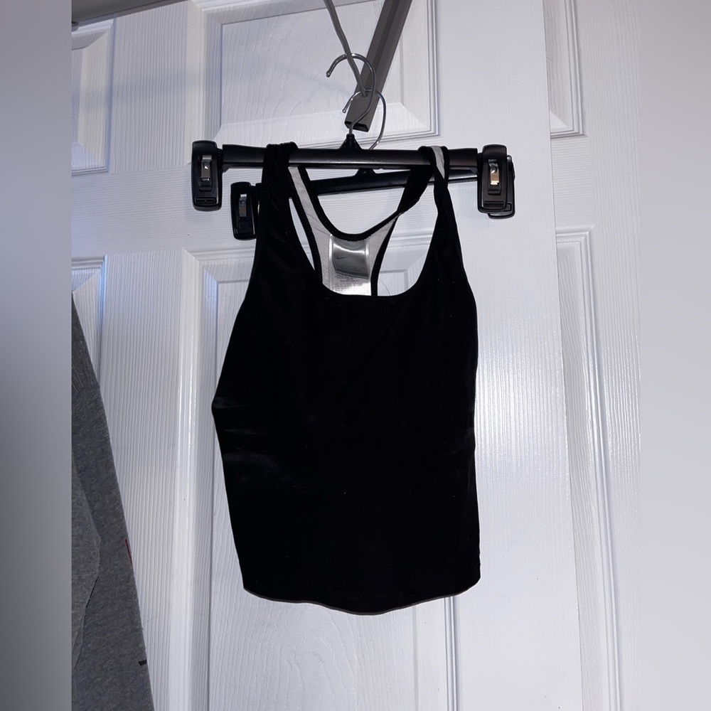 Nike Cropped Workout Top